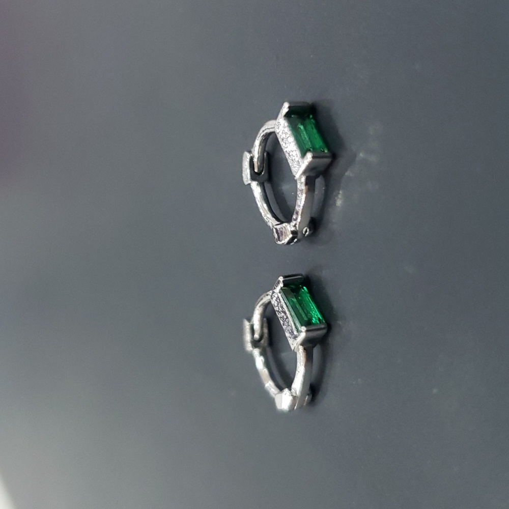 Earrings - Picture 11 of 13